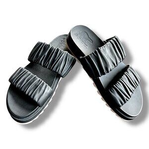 SOREL Roaming Two Strap Black Leather Sporty Comfy Slip On Slide Lug Sole Size 7